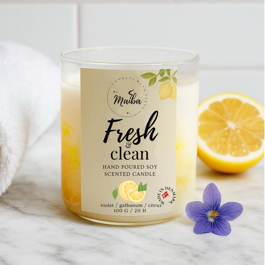 Scented Soy Candle: Fresh and Clean